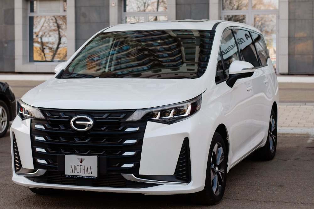 Аренда автомобиля GAC M6