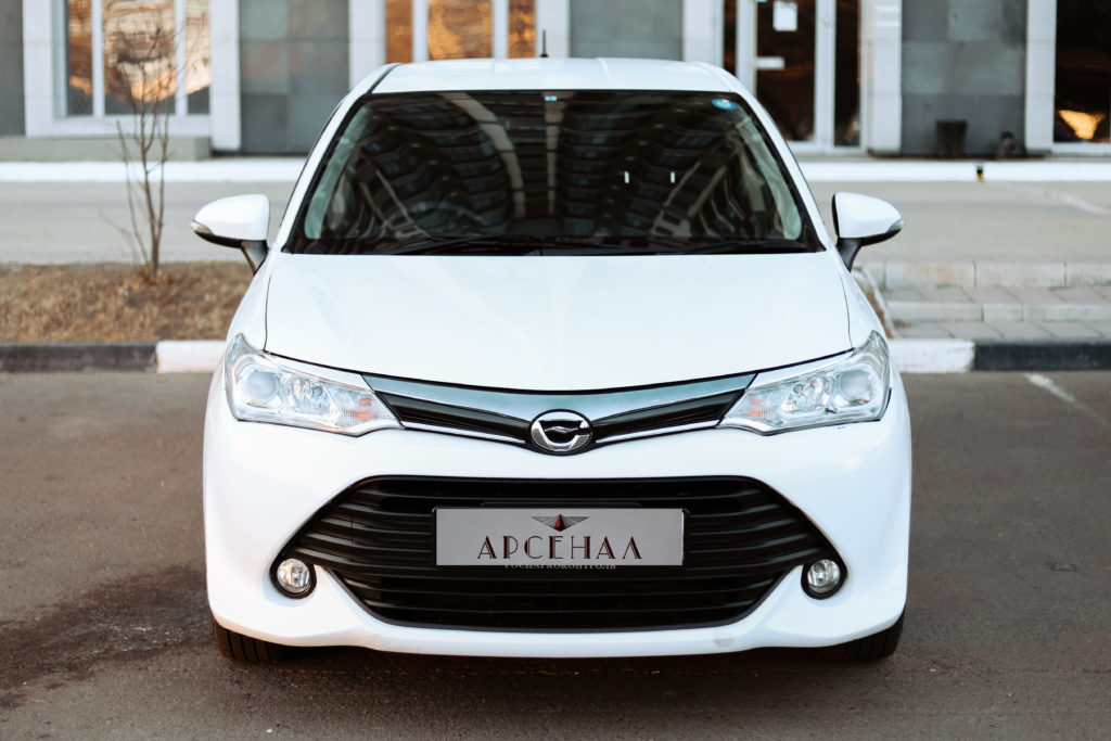 Аренда автомобиля Toyota Corolla Fielder 2015