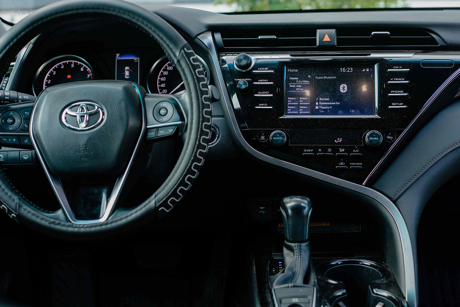 Аренда автомобиля Toyota Camry 2020