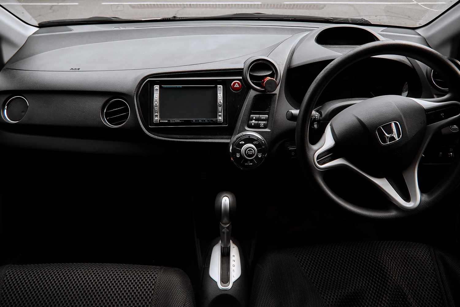 Аренда автомобиля Honda Insight 2012 