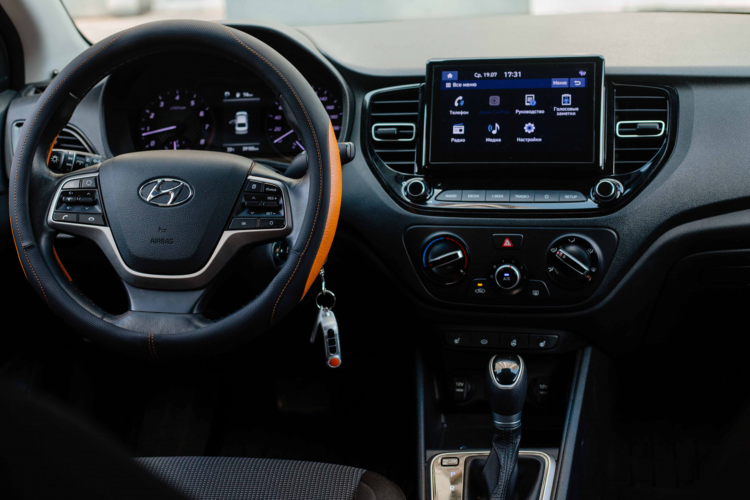Аренда автомобиля Hyundai Solaris