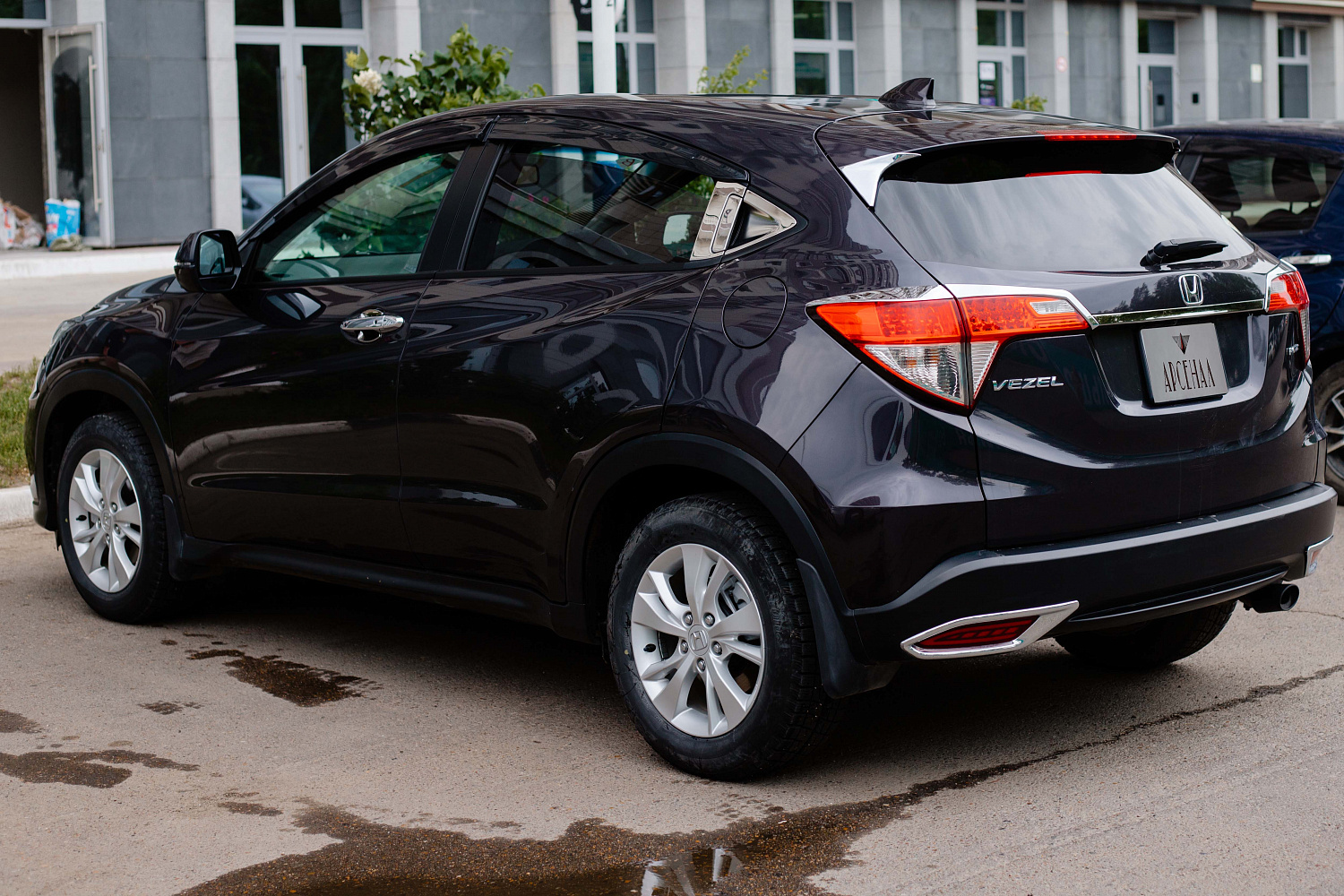 Аренда автомобиля Honda Vezel 2019