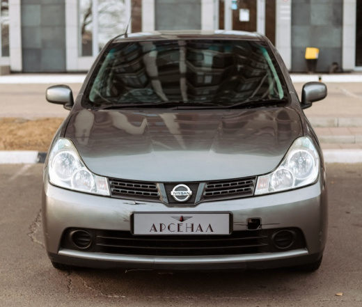 Аренда автомобиля Nissan Wingroad 2011