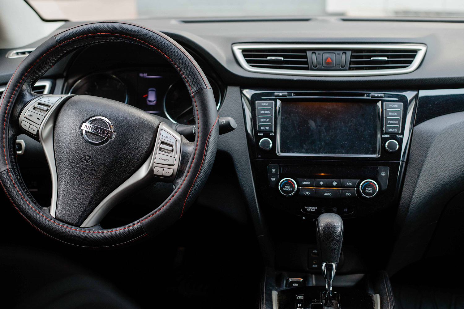 Аренда автомобиля Nissan Qashqai 2018
