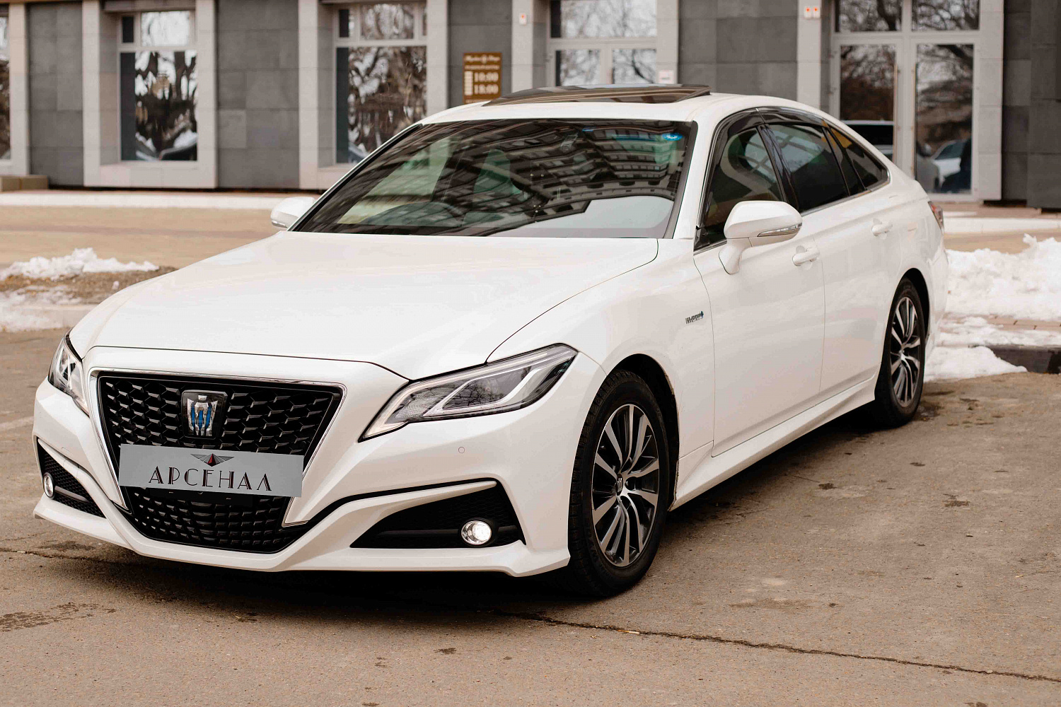 Аренда автомобиля Toyota Crown