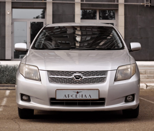 Аренда автомобиля TOYOTA COROLLA AXIO