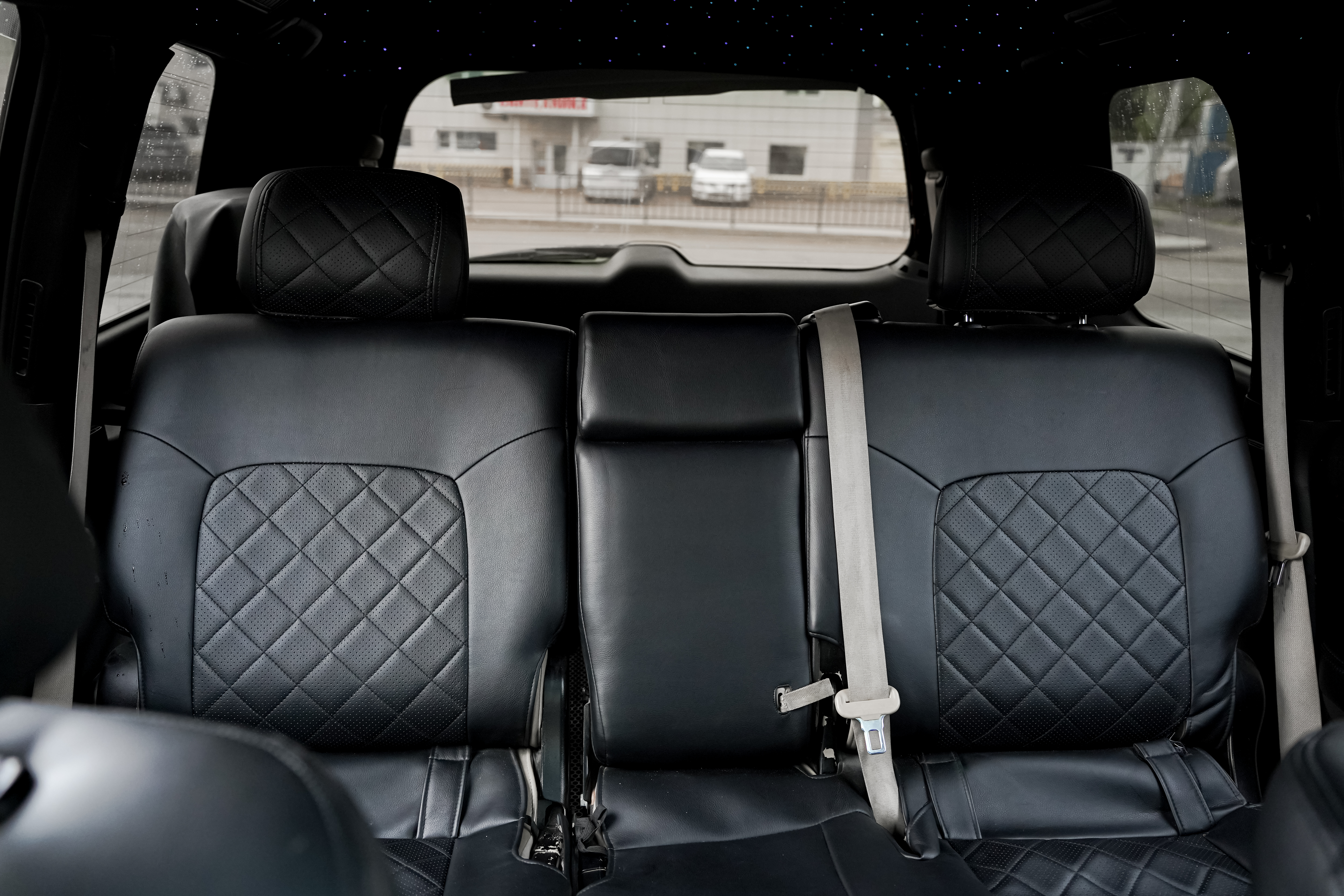 Аренда автомобиля Toyota Land Cruiser 200