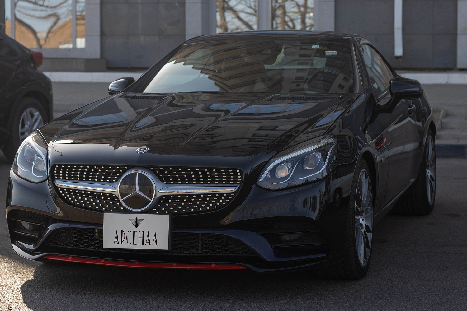 Аренда автомобиля Mercedes-Benz SLC180