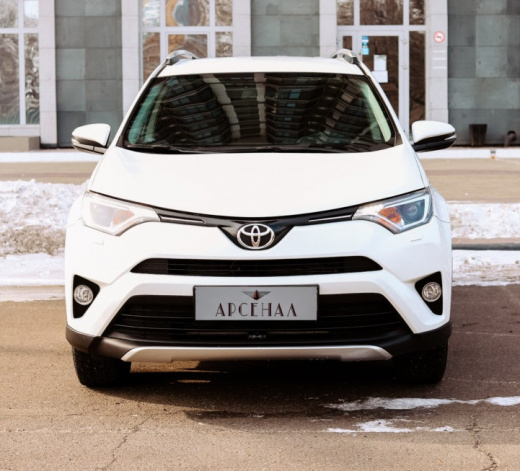 Аренда автомобиля Toyota Rav4 2016
