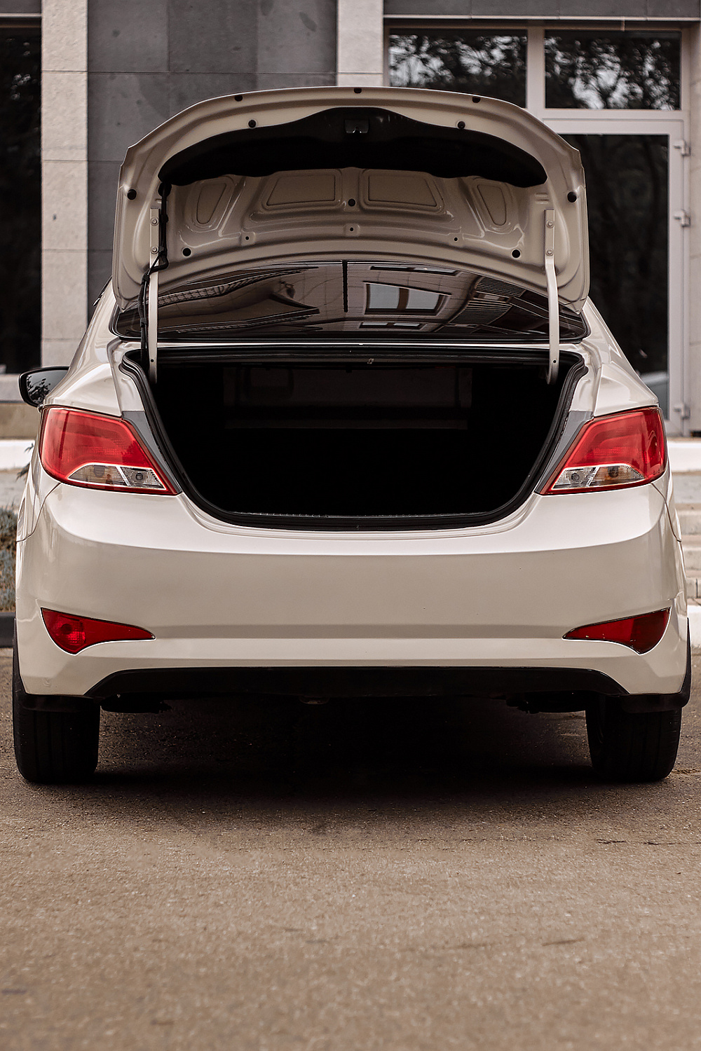 Аренда автомобиля HYUNDAI SOLARIS 2014