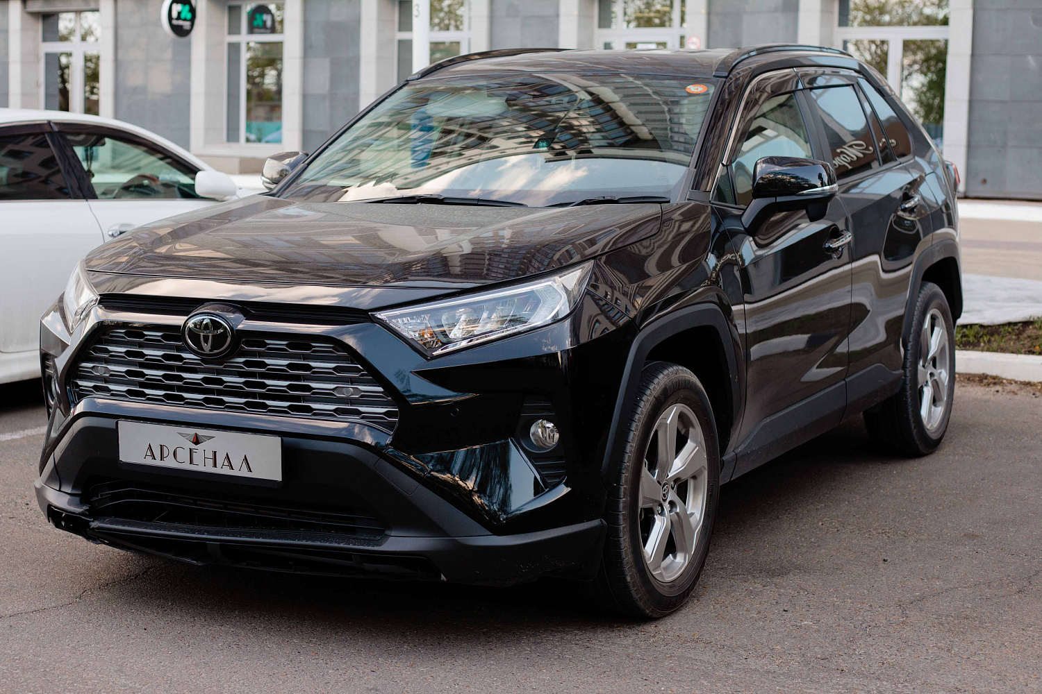Аренда автомобиля Toyota Rav 4 2020