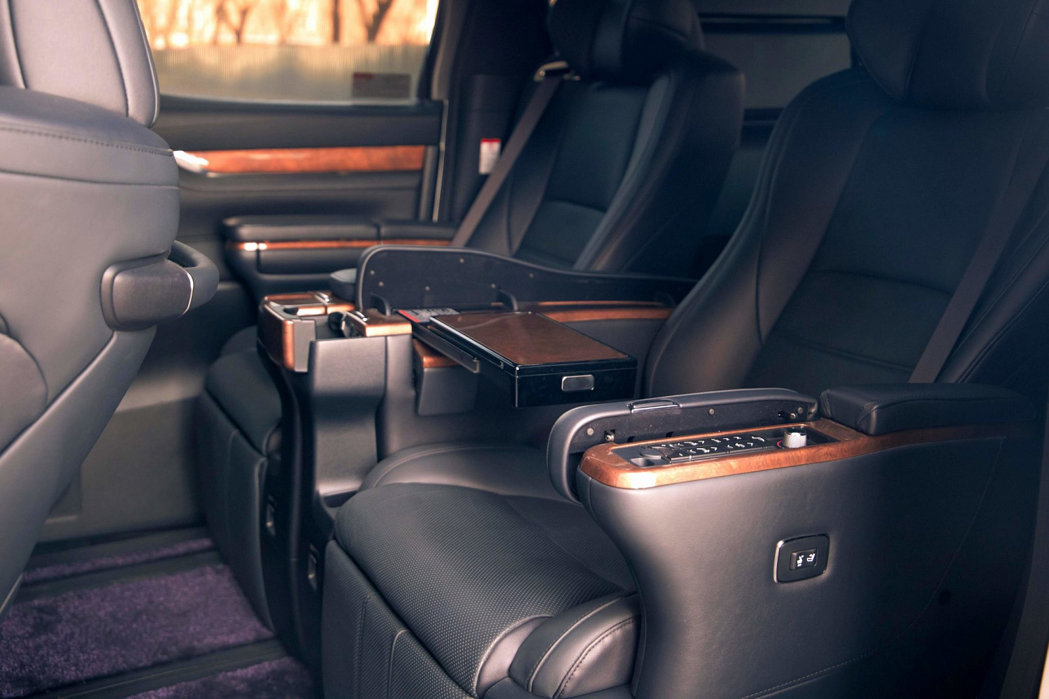 Аренда автомобиля Toyota Alphard