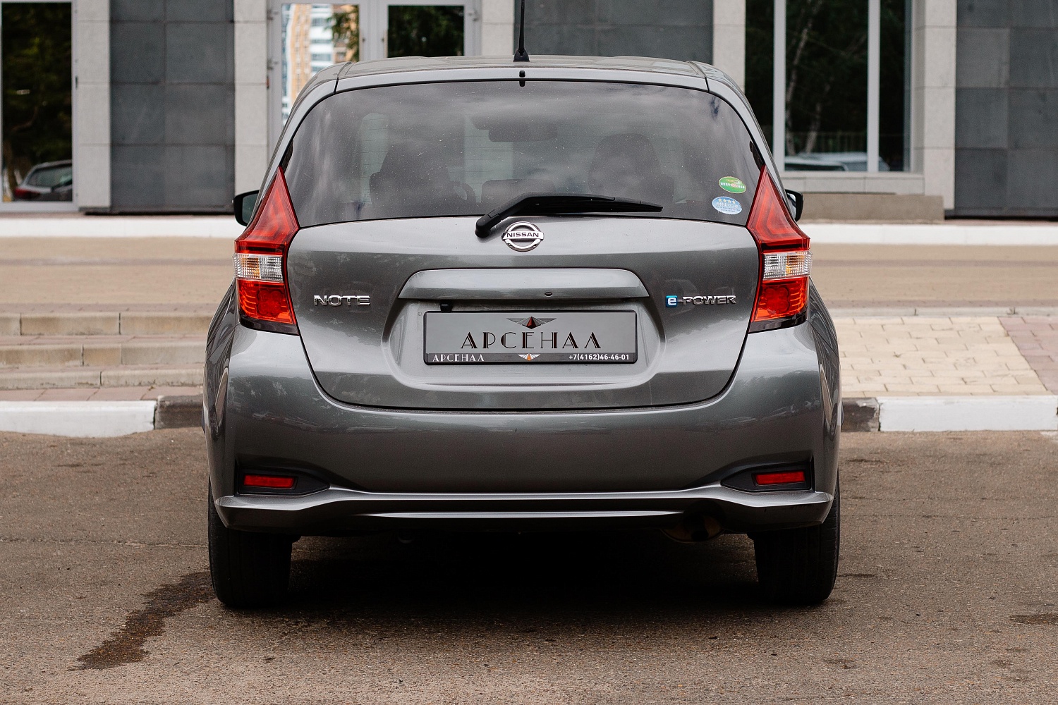 Аренда автомобиля Nissan Note