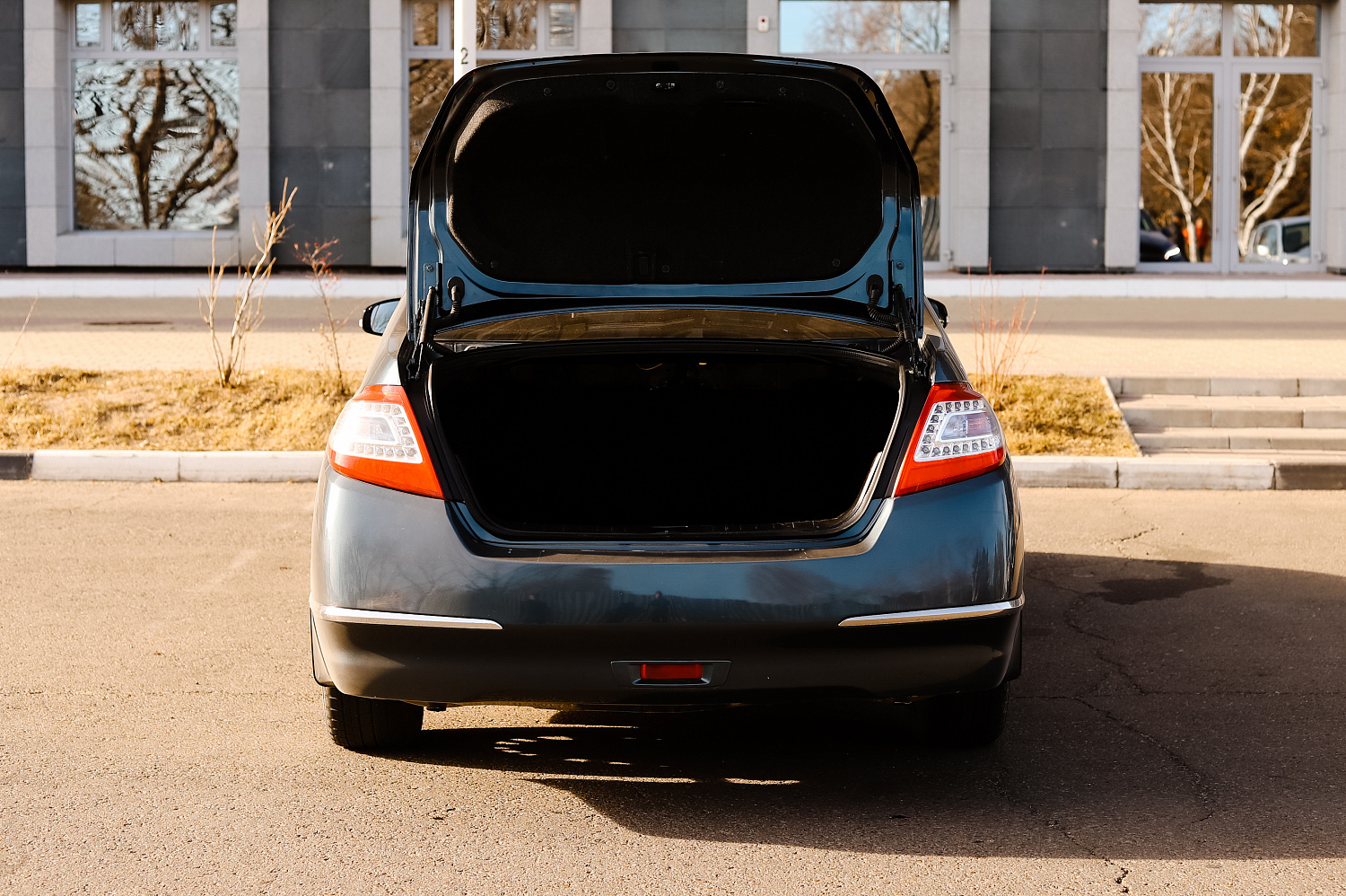 Аренда автомобиля Nissan Teana 2012