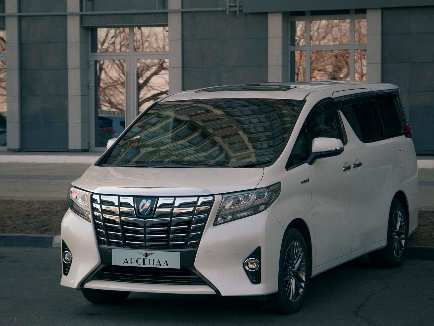 Аренда автомобиля Toyota Alphard