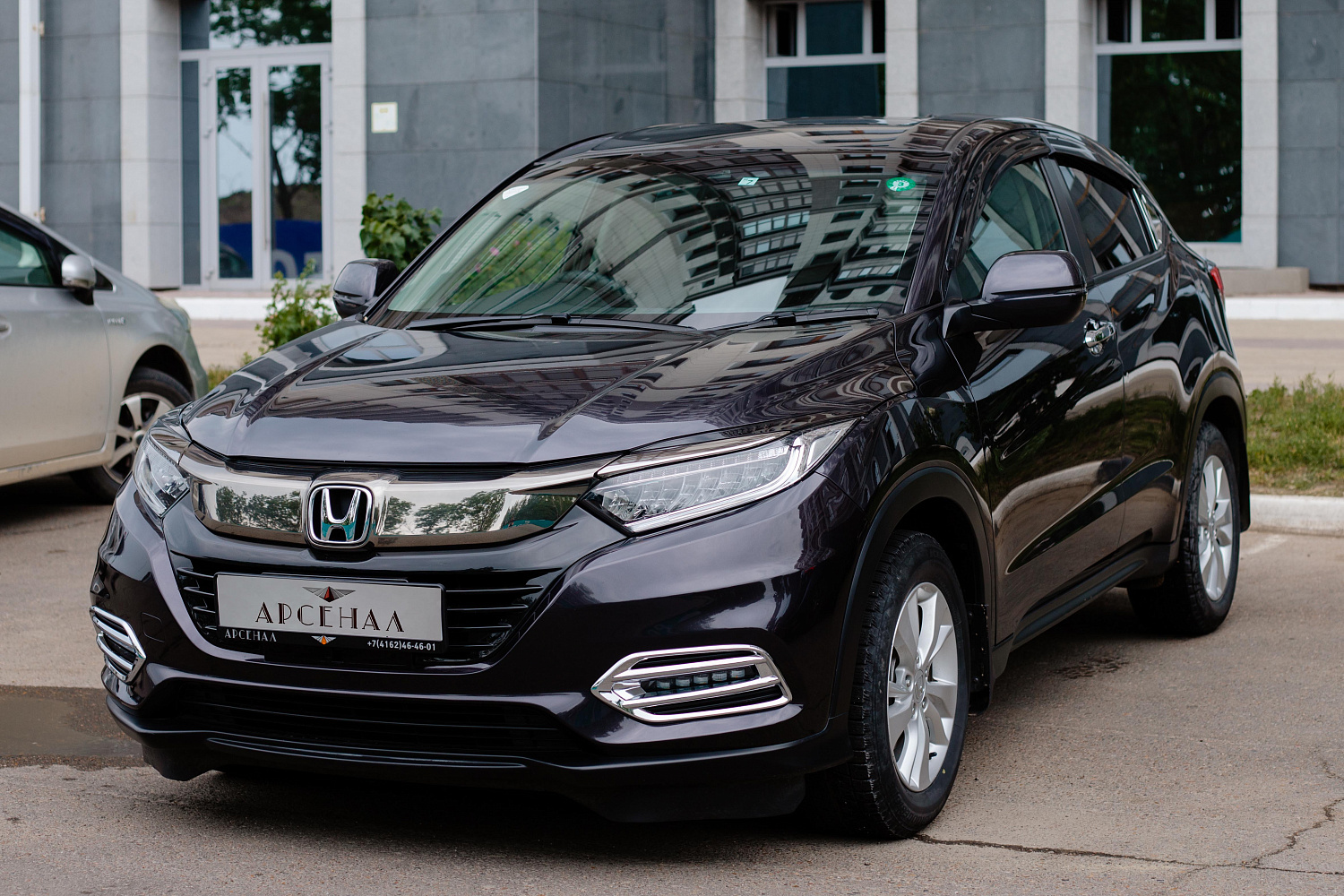 Аренда автомобиля Honda Vezel 2019
