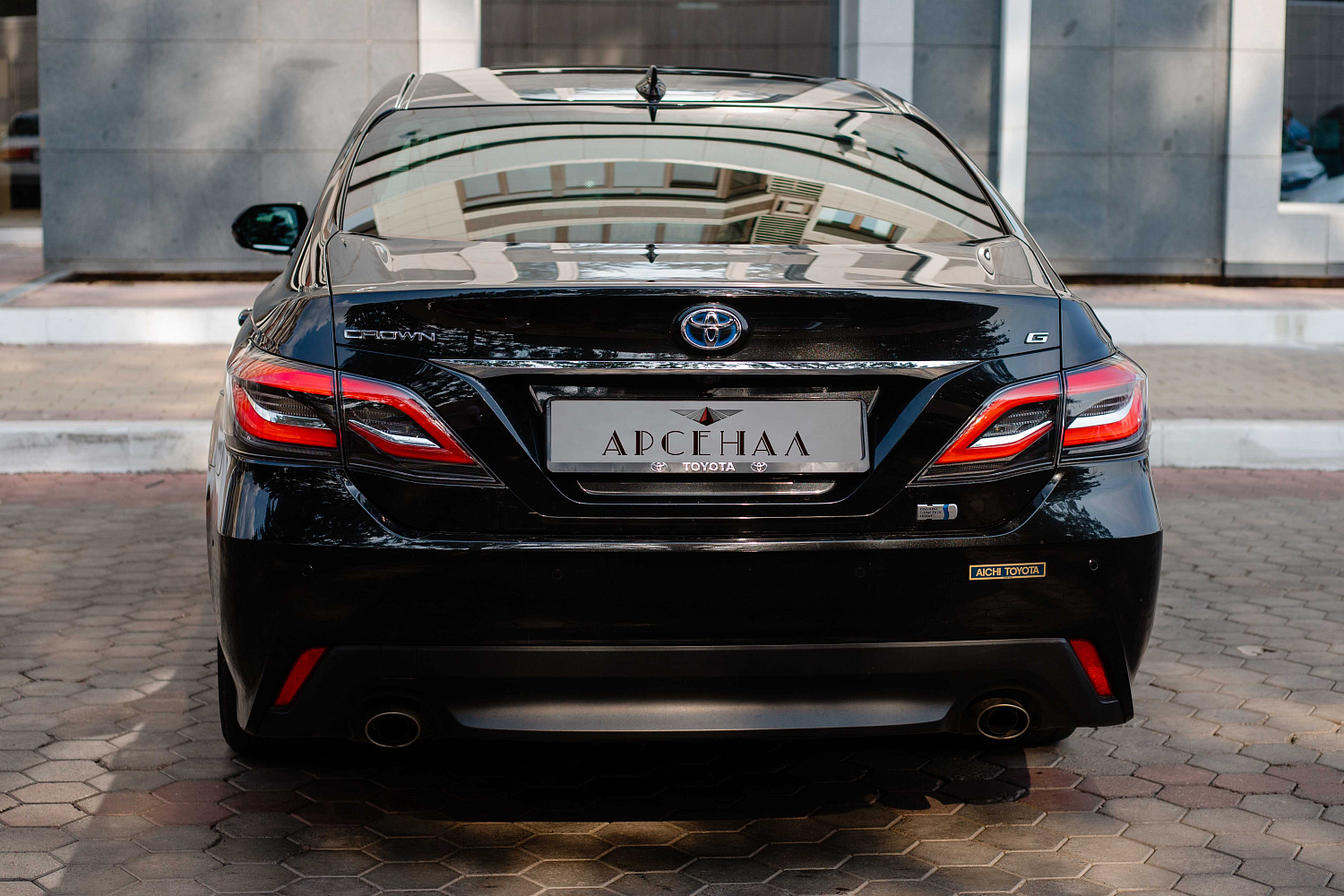 Аренда автомобиля Toyota Crown 2019