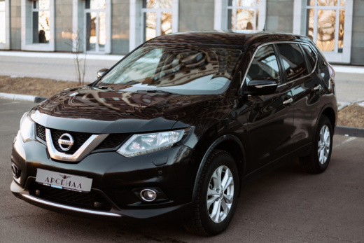 Аренда автомобиля NISSAN X-TRAIL 2017