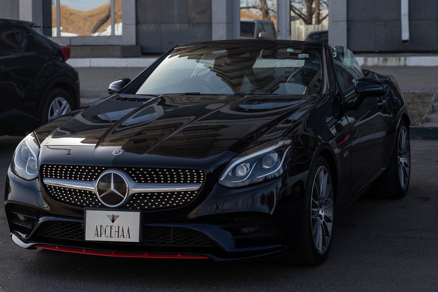 Аренда автомобиля Mercedes-Benz SLC180